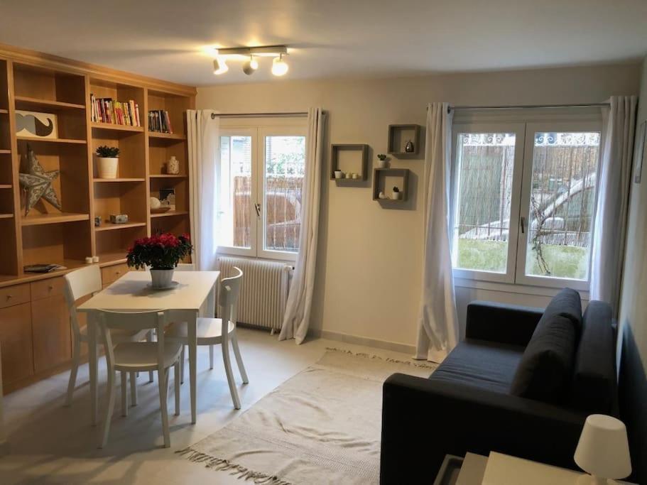 Chez Babeth Apartment Chaville Bagian luar foto